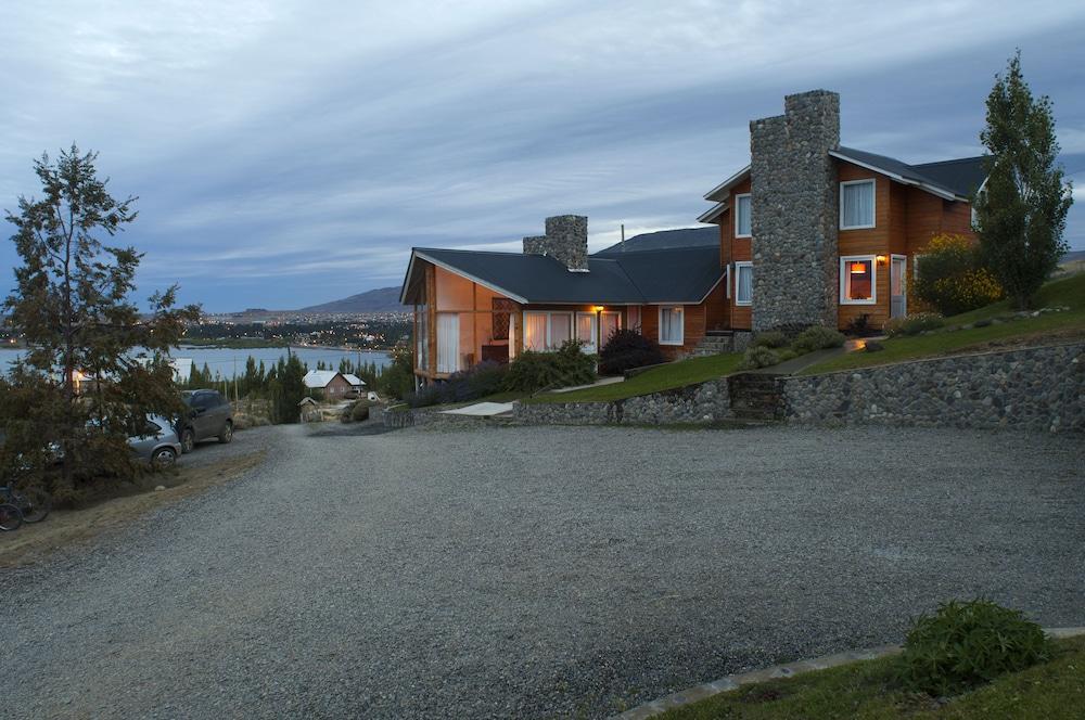 Blanca Patagonia Hosteria Boutique Y Cabanas El Calafate Luaran gambar