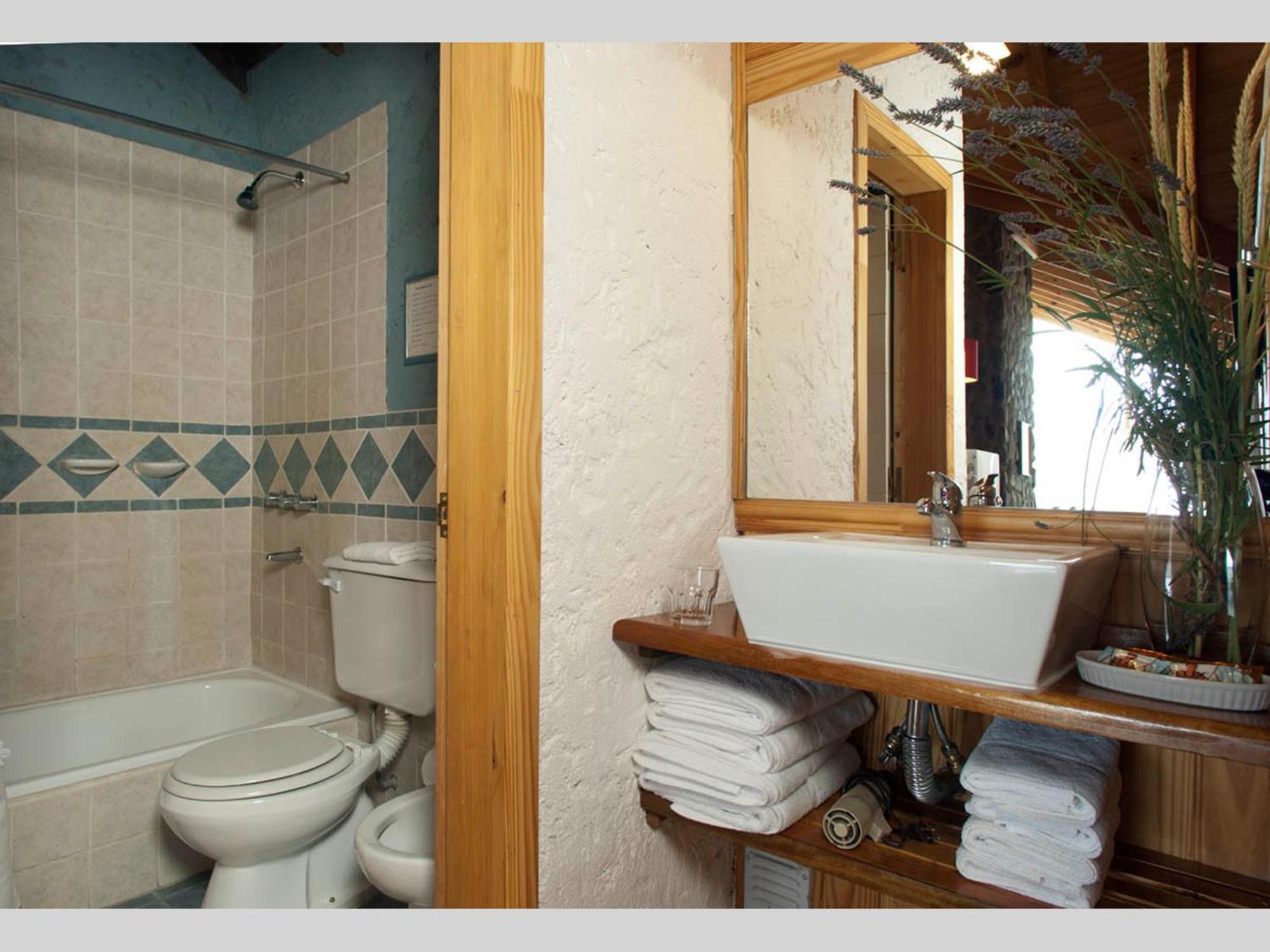 Blanca Patagonia Hosteria Boutique Y Cabanas El Calafate Luaran gambar